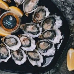 Deluxe Oysters and Lemons Platter
